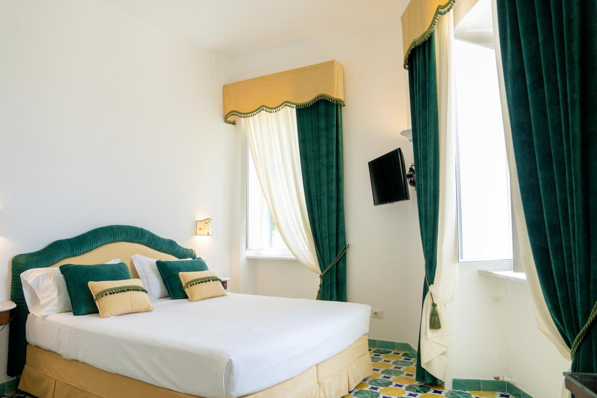 Hotel Luna Convento Amalfi Szoba fotó